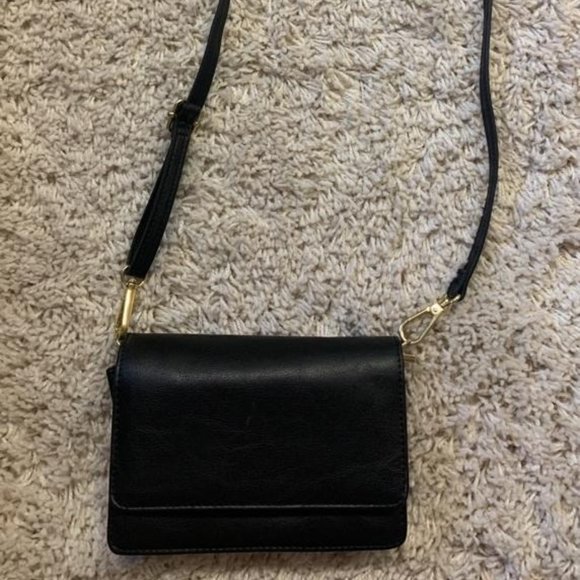 Black purse - Picture 1 of 1